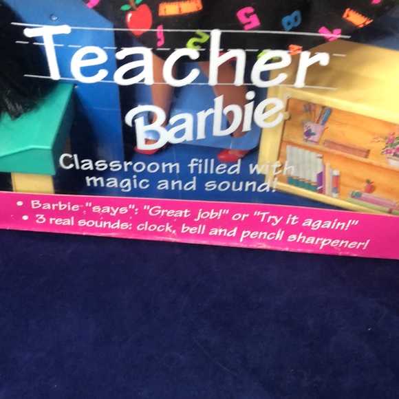 Vintage Teacher Barbie Doll Set w/2 Students #13914-1995 - Box Damage - Picture 5 of 12